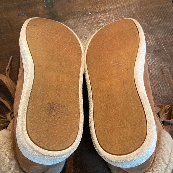 UGG W Olive for Women High-Top Sneakers with Shearling Lining size 5.5 - Picture 9 of 10